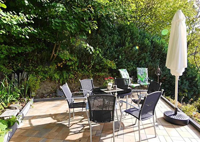 Upland-flair Blumenwiese Im Zentrum! 빌링겐