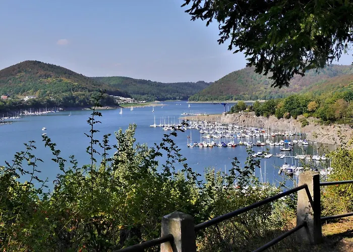 Upland-flair Blumenwiese Mit Einzigartigem Berggarten Im Zentrum! * Willingen (Upland)
